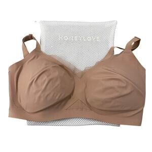Honeylove CrossOver Wireless Lift Bra Sand Nude M+ Minimalist Comfort Shapewear